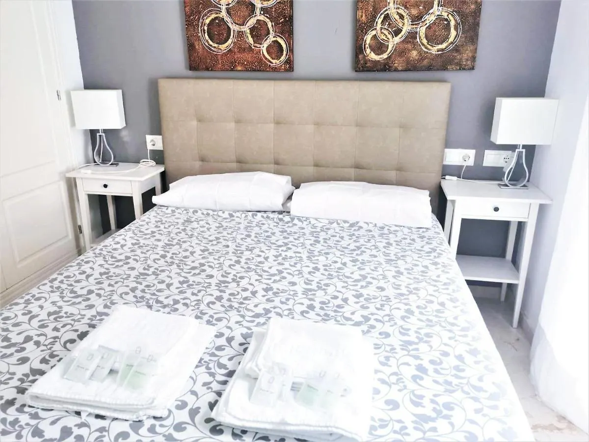 Snug Holiday Home Right In The Center Of M Laga Málaga